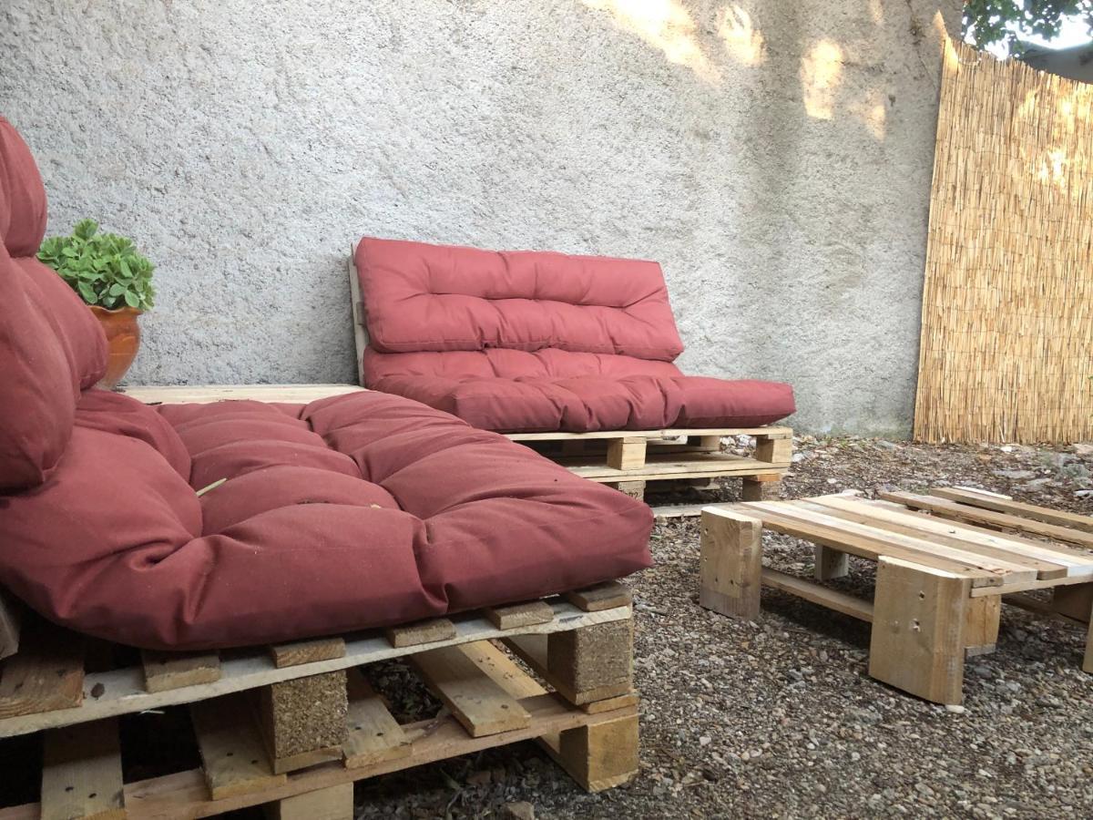 נים Maisonnette Independante Avec Jardin/Patio מראה חיצוני תמונה